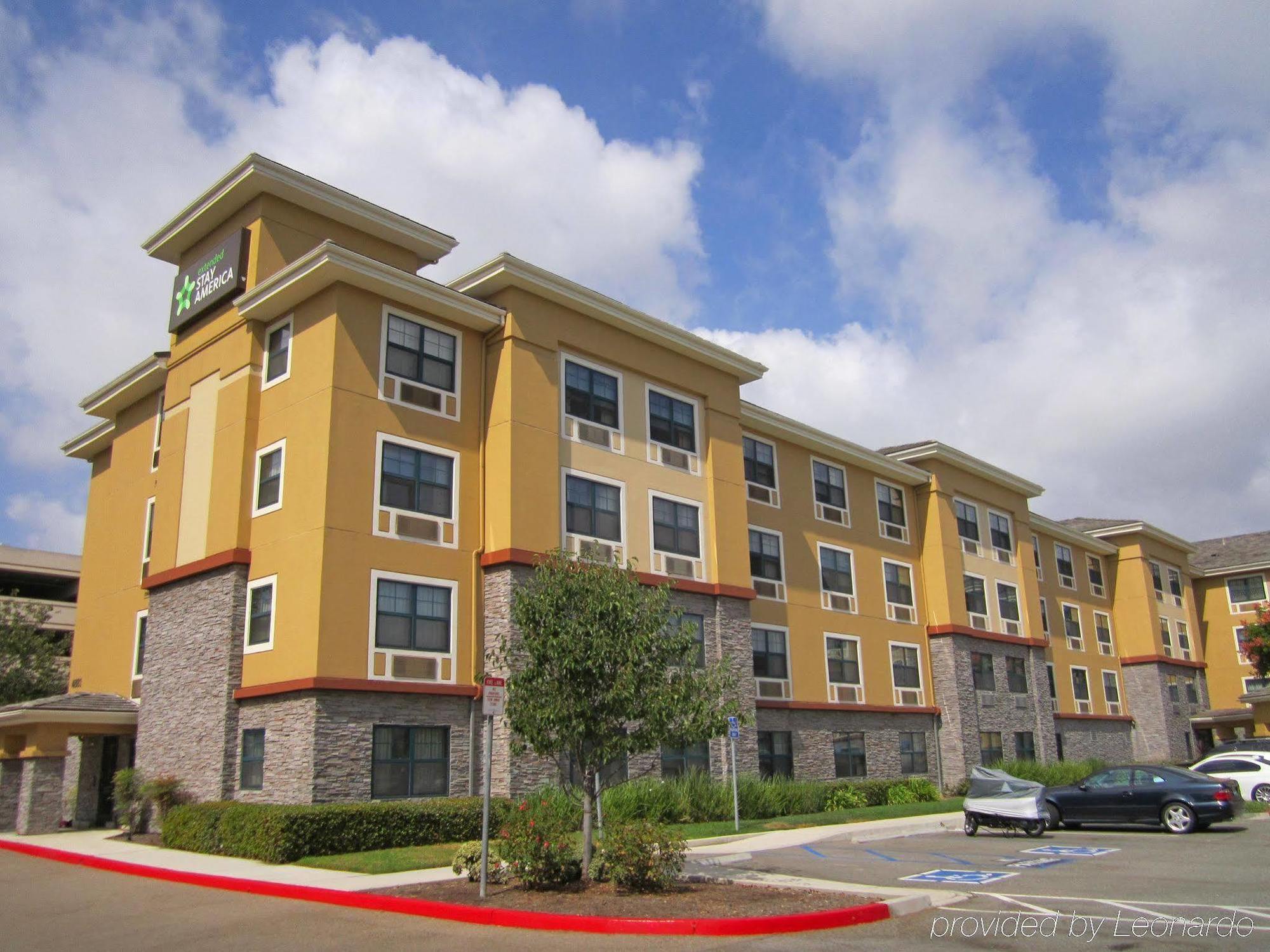 ניופורט ביץ' Extended Stay America Suites - Orange County - John Wayne Airport מראה חיצוני תמונה
